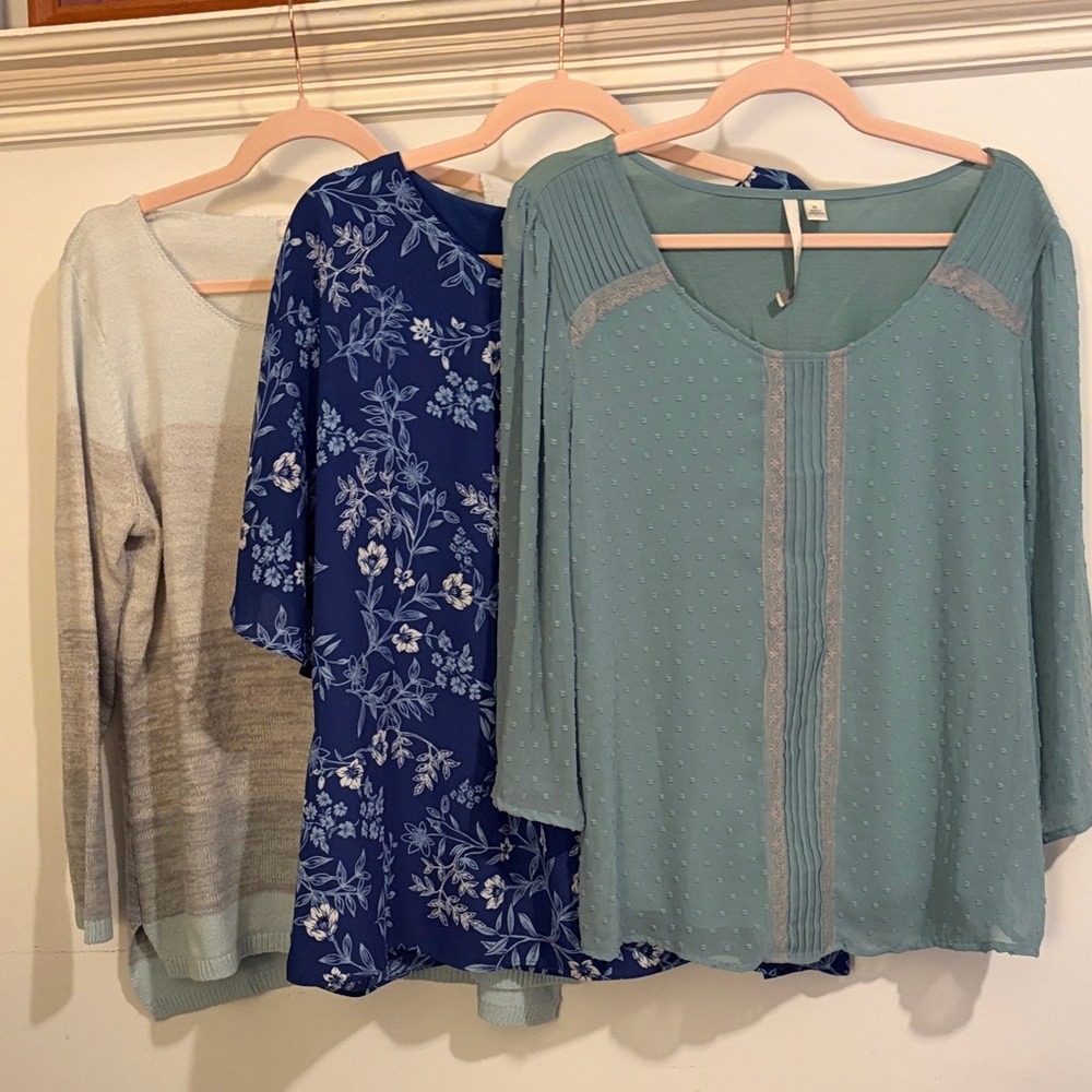 LC Lauren Conrad Blue and Green Women's Tops